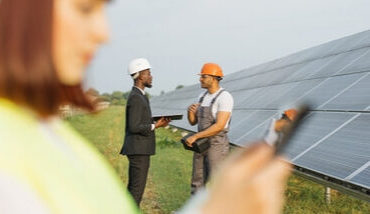 Entreprises et énergie : pourquoi passer aux panneaux solaires ?